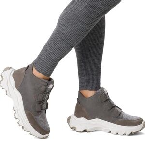 SOREL Kinetic Breakthru Caribou Waterproof Boot Sz. 9.5